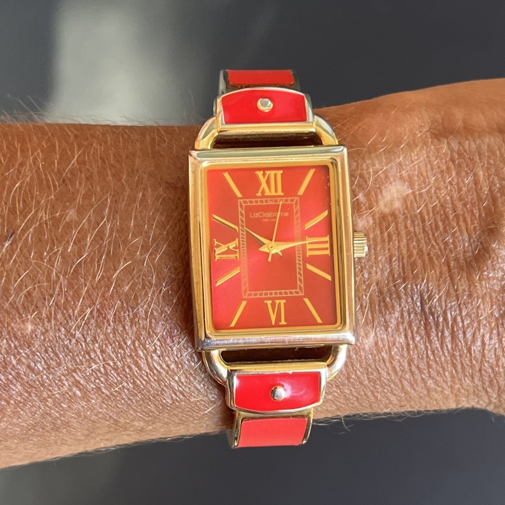 VTG Liz Claiborne NY Red Bracelet Wrist Watch Womens Gold Tone LIZ63RA WORKS